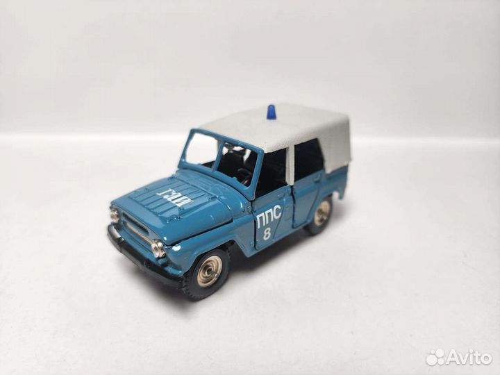 УАЗ 469 ппс 1:43