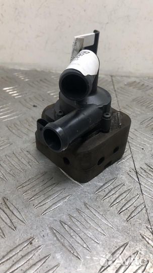 Насос антифриза дополнительный BMW 5 F07/F10/F11