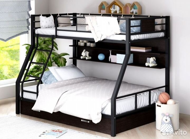 Кровать двухъярусная