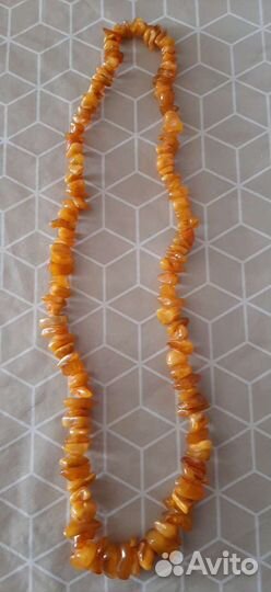 Янтарные бусы