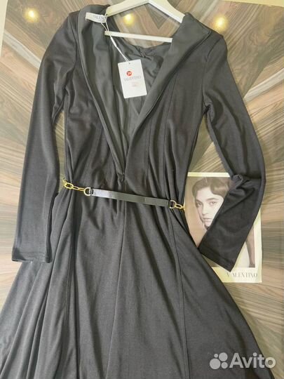 Платье Valentino