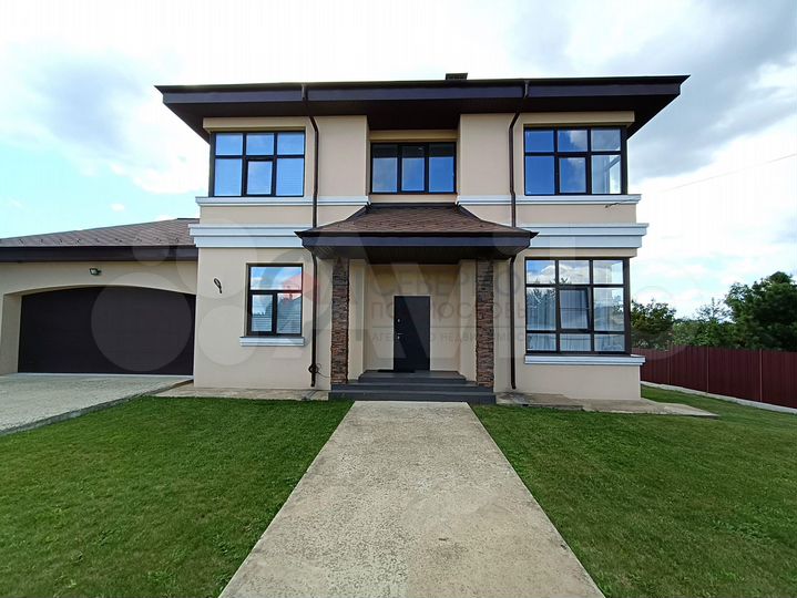 Дом 287 м² на участке 15 сот.