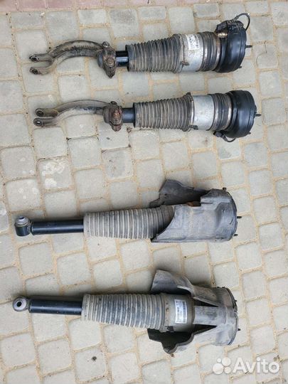 Амортизатор задний пневмастойка Audi A8 D4 4H