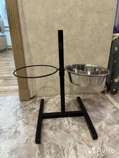 Подставка для кормления собак