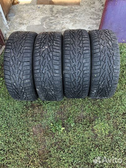 Продам комплект колес Тойота