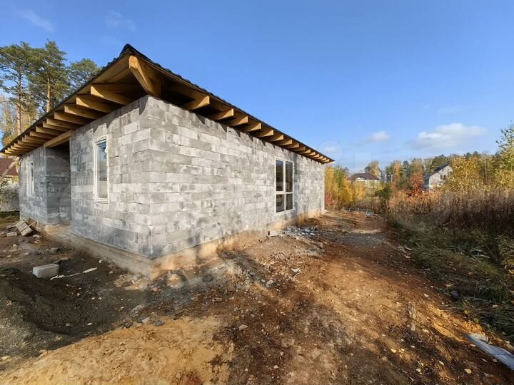 Коттедж 140 м² на участке 10 сот.