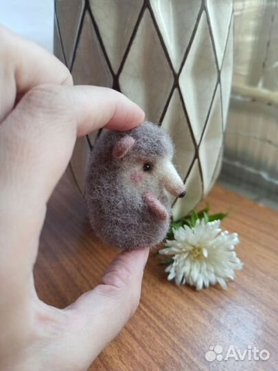 Броши ручной работы