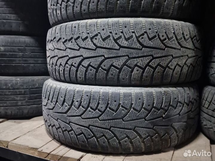 Nokian Tyres Hakkapeliitta 5 235/60 R18