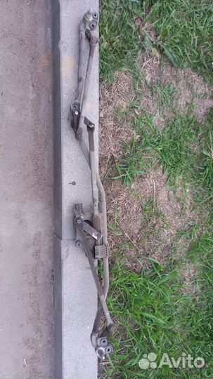 Механизм стеклоочистителя (трапеция дворников)