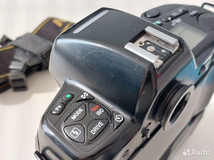 Nikon f 90 x с бат.ручкой MB-10