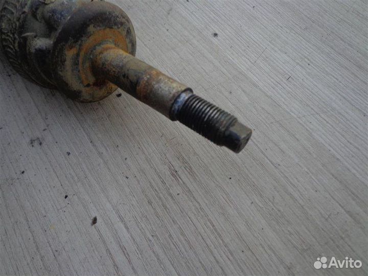 Амортизатор задний Land Rover Defender