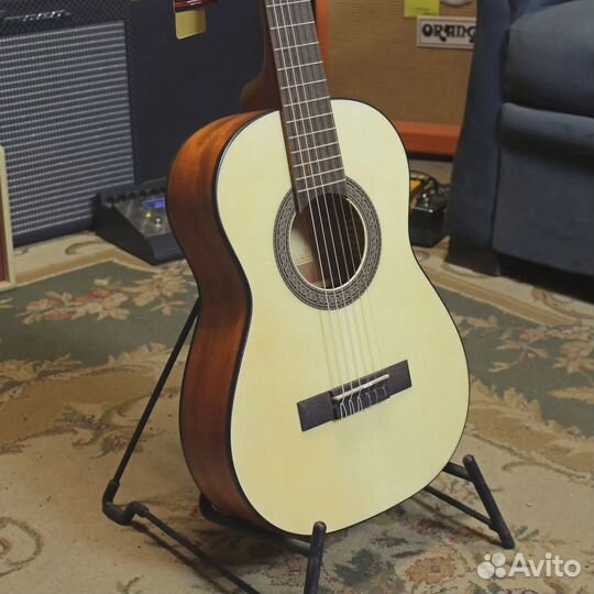 Классическая гитара Cort AC50 1/2 Open Pore с узки