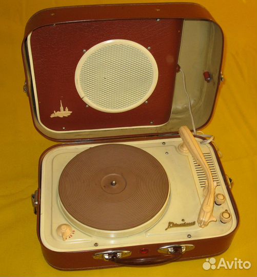 Проигрыватель ламповый 