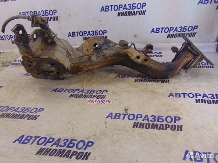 Рычаг задний продольный правый для Nissan Qashqai