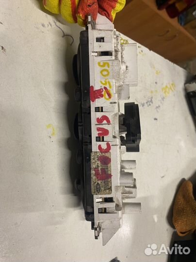 Блок управления отопителем Ford Focus 2 08-11