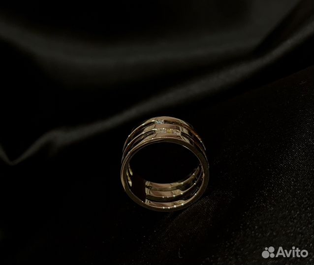 Золотое кольцо 585 пробы с бриллиантами