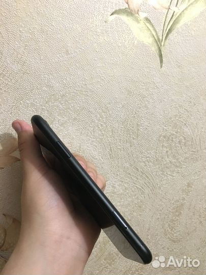 iPhone Xr, 128 ГБ