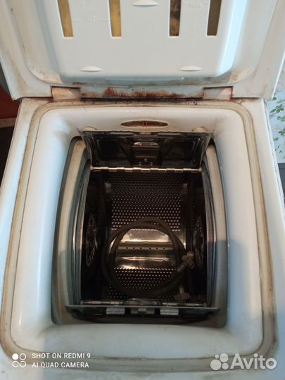 Стиральная машина с вертикальной загрузкой