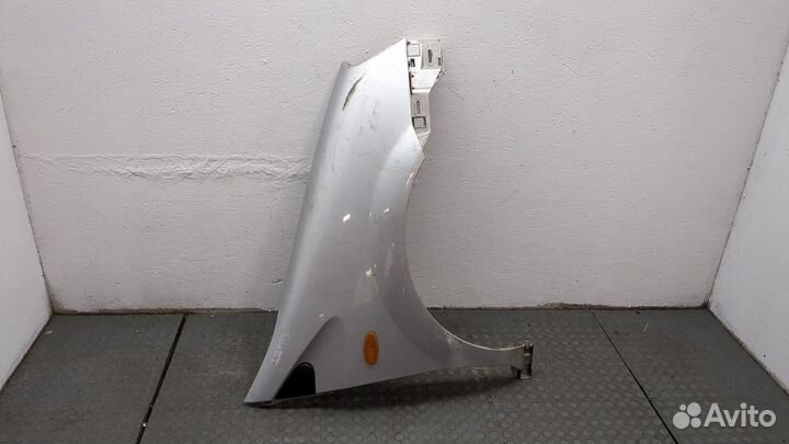 Крыло Nissan Almera Tino, 2004