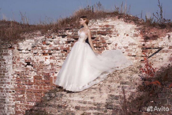 Платье свадебное