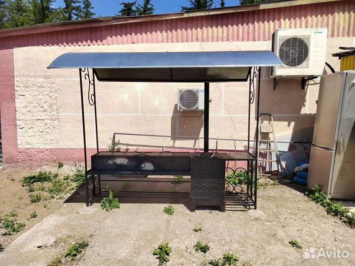 Торговый павильон. Шаурма, бургеры шашлык