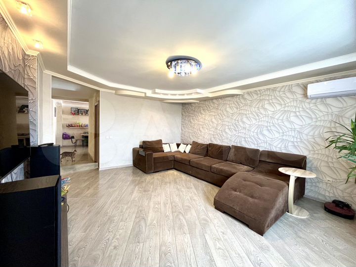 4-к. квартира, 98,9 м², 14/17 эт.