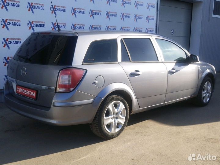 Opel Astra 1.8 МТ, 2011, 250 000 км