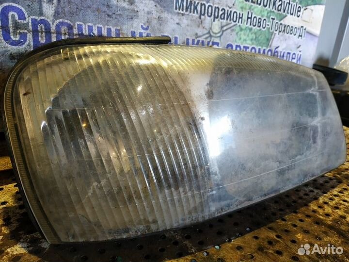 Фара передняя правая Hyundai Accent