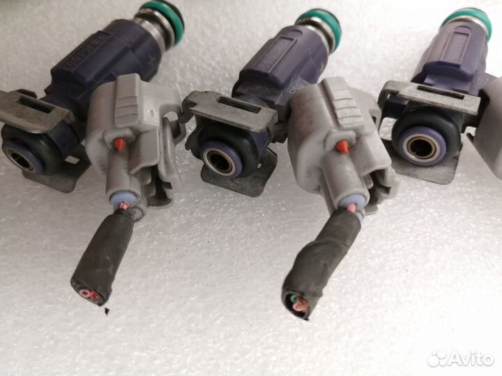 Форсунка топливная Serena C24 2.0L