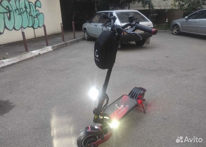 Электросамокат kugoo G1