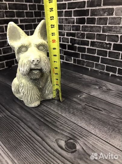 Статуэтка собака