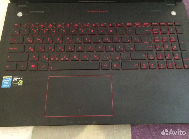 Топовый, отличный ноутбук с 8GB озу