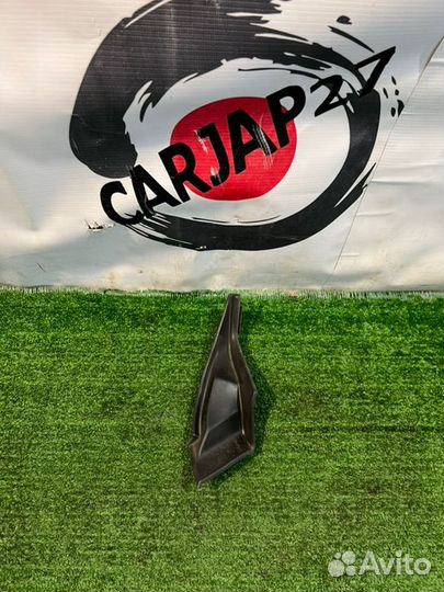 Уголок жабо правый Mitsubishi Outlander GG2W 4B11