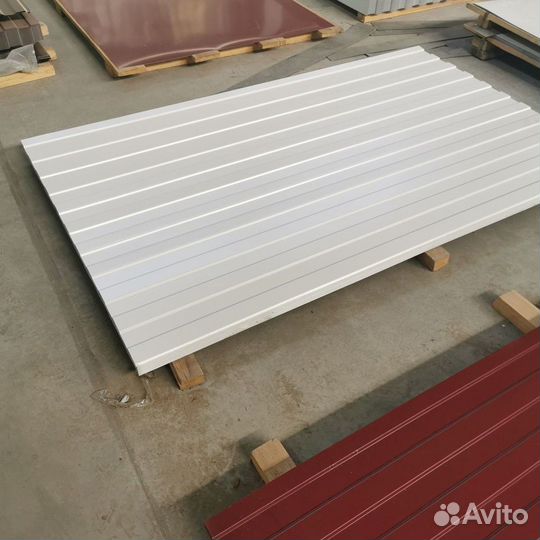 Профнастил новый на забор