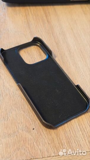 Чехол на iPhone 16 pro