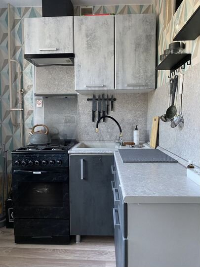 2-к. квартира, 49 м², 1/2 эт.