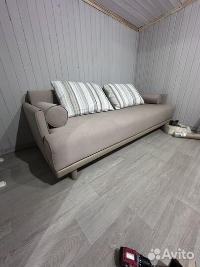 Диван прямой moon