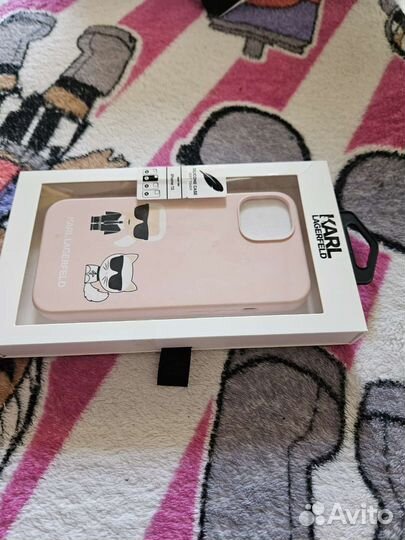 Чехлы iPhone 13