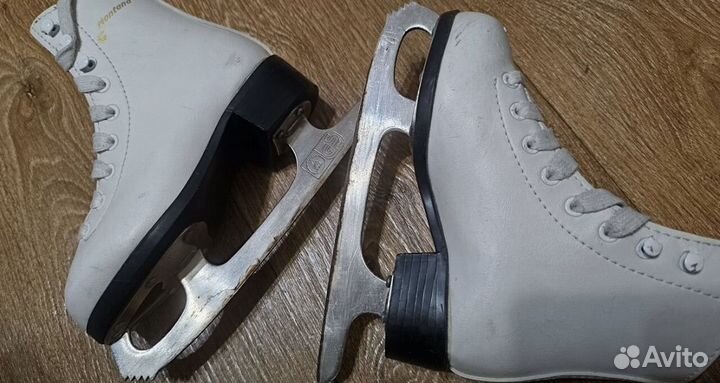 Коньки фигурные