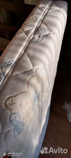 Продаю матрас ортопедический в детскую кроватку