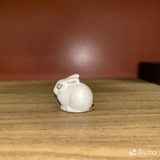 Керамическая фигурка зайчика