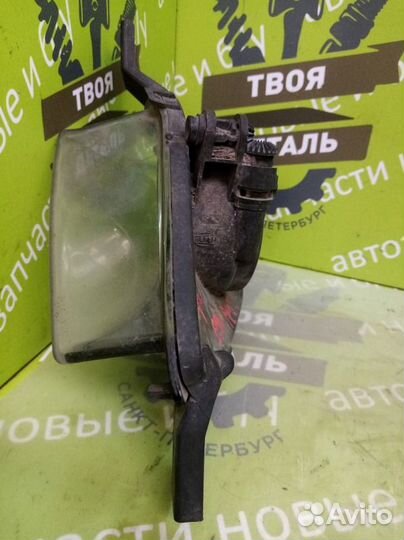 Фара противотуманная правая Bmw 3 Series E90