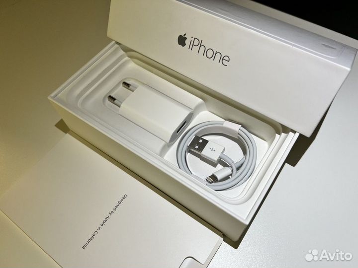 Зарядка на iPhone, Оригинал, Новая