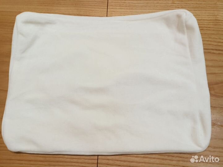 Подушка детская из латекса в велюровом чехле