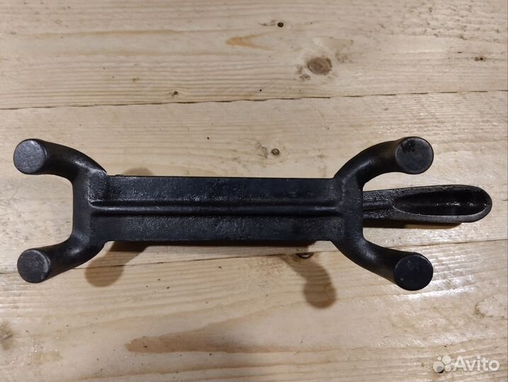 Сжиматель пробок орехоколк СССР