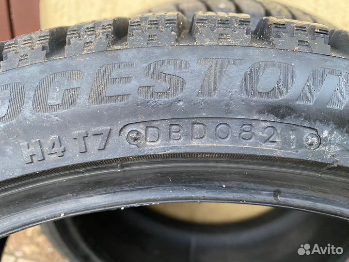 Bridgestone Blizzak Spike-02 225/40 R18 92T