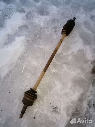 Запчасти на Nissan