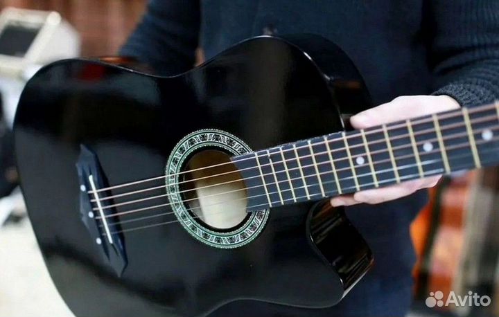 Гитара акустическая
