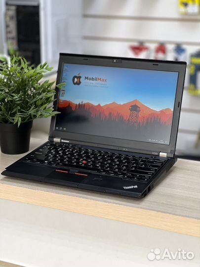 Lenovo Thinkpad X230i / Core i3, 8GB, SSD240