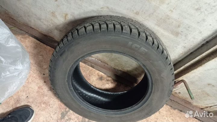 Pirelli Formula Ice 185/65 R15 88T